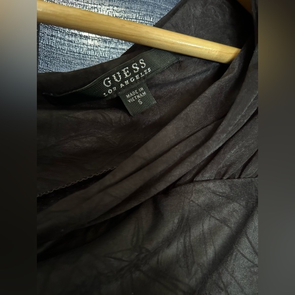 NWOT Dressy Detailed Guess Top Size S - Picture 4 of 5